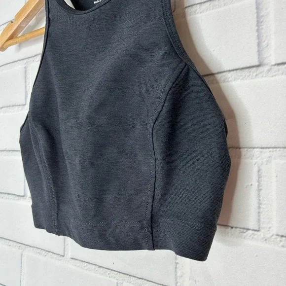 Outdoor Voices Athena crop top size small - Picture 3 of 6